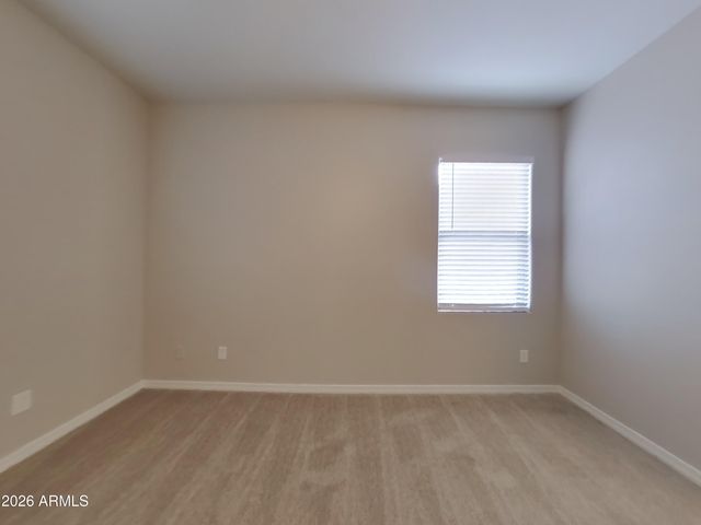 880 W BUSA Drive, San Tan Valley, AZ 85143