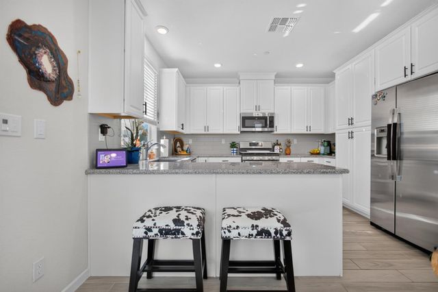 3812 Ivan Way, Rancho Cordova, CA 95742