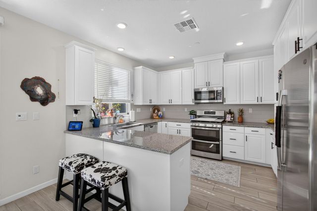 3812 Ivan Way, Rancho Cordova, CA 95742