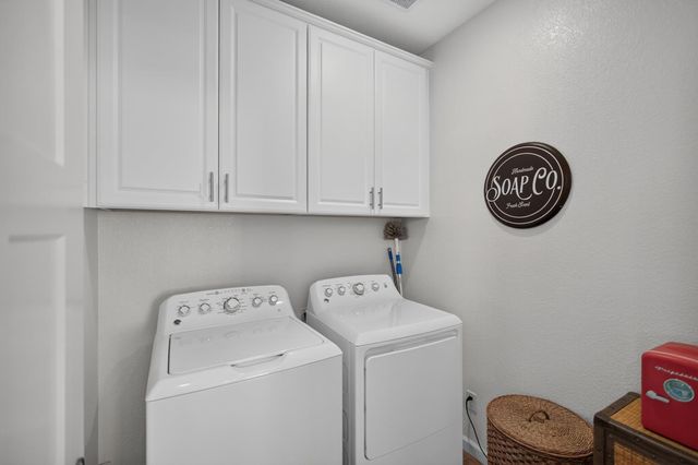 3812 Ivan Way, Rancho Cordova, CA 95742