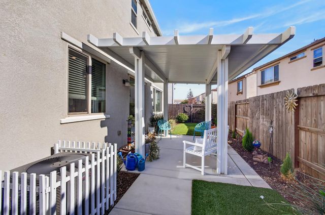 3812 Ivan Way, Rancho Cordova, CA 95742