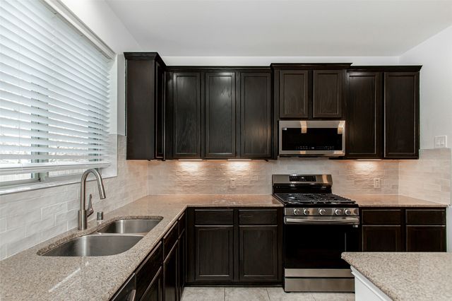 428 Highland Ridge Drive, Wylie, TX 75098