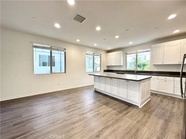 147 Episode, Irvine, CA 92618