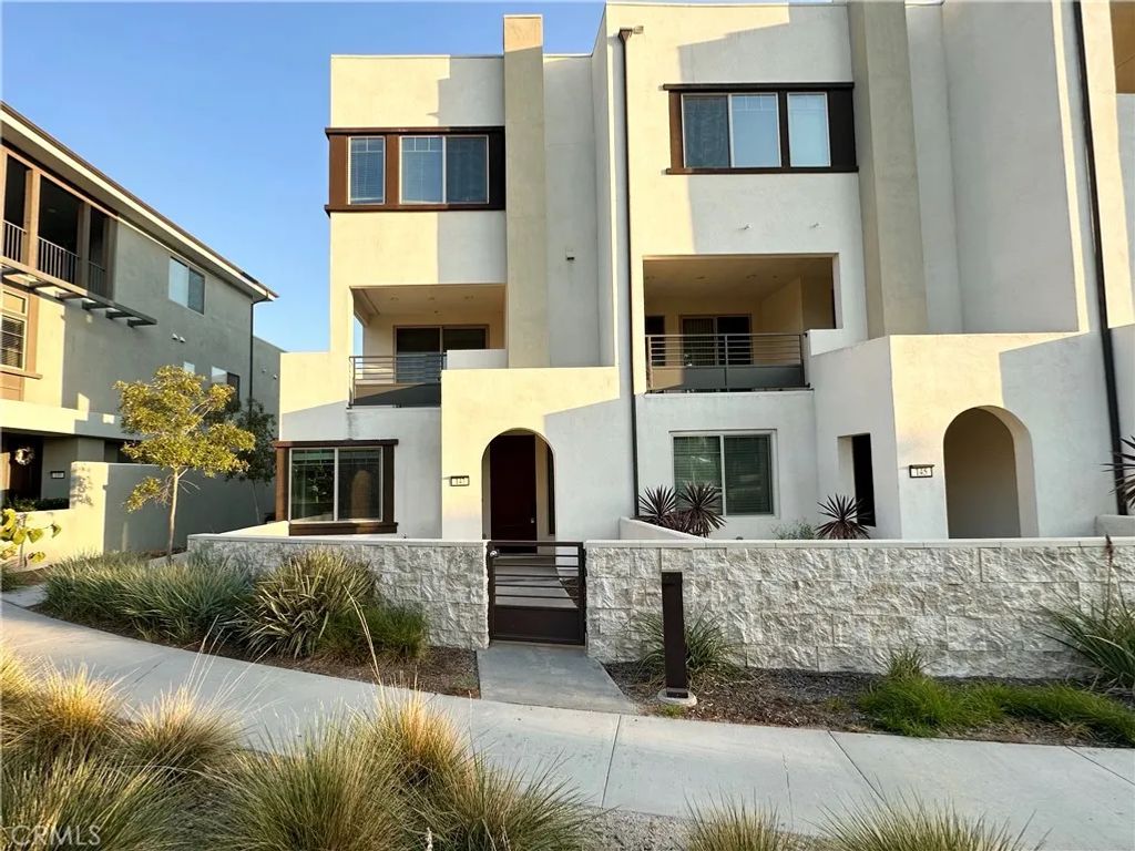 147 Episode, Irvine, CA 92618