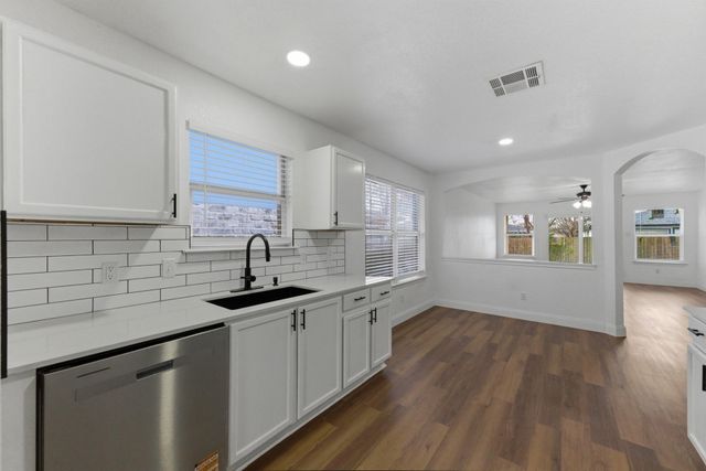 3817 Haleys WAY, Round Rock, TX 78665