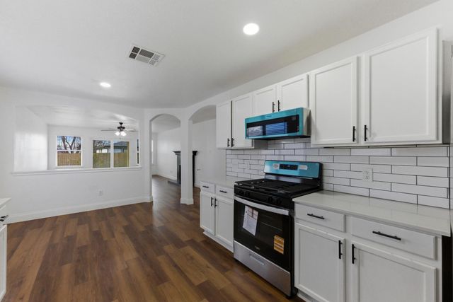 3817 Haleys WAY, Round Rock, TX 78665