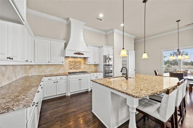 800 Yasmin Court, Heath, TX 75126
