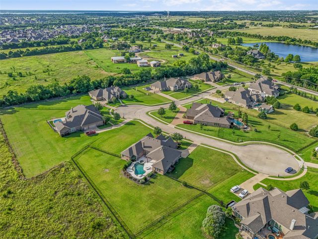 800 Yasmin Court, Heath, TX 75126
