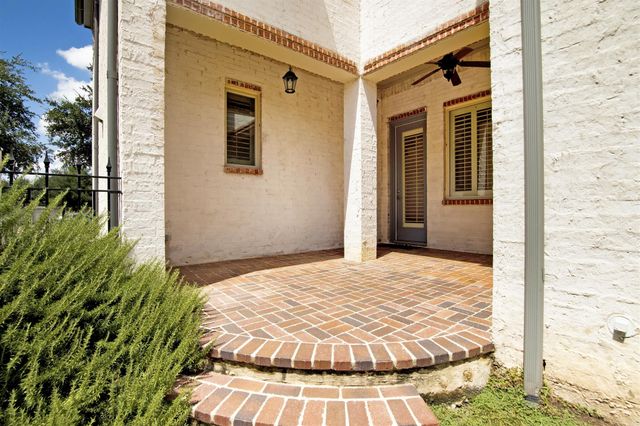 719 Warwick Lane, Coppell, TX 75019