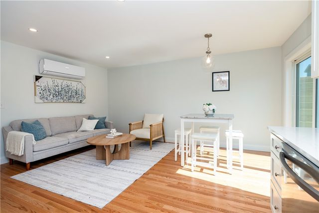 400 Juniper Street, East Providence, RI 02914