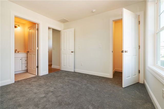 400 Juniper Street, East Providence, RI 02914
