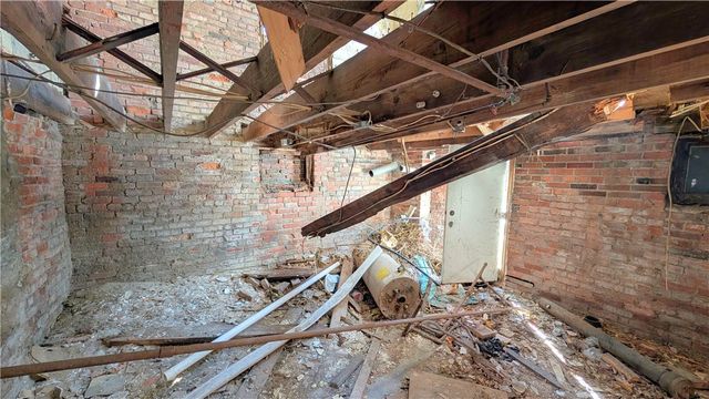 223 Lombard St, Downtown Pgh, PA 15219