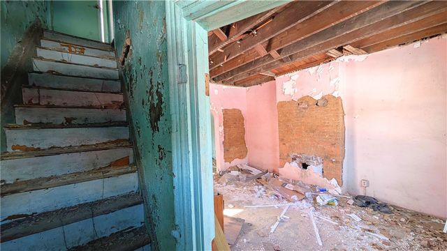 223 Lombard St, Downtown Pgh, PA 15219