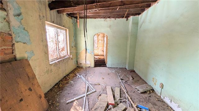 223 Lombard St, Downtown Pgh, PA 15219