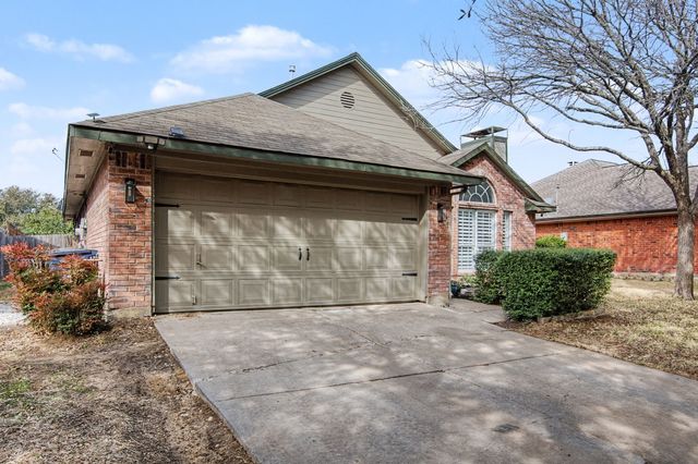 7425 Bear Lake Drive, Fort Worth, TX 76137