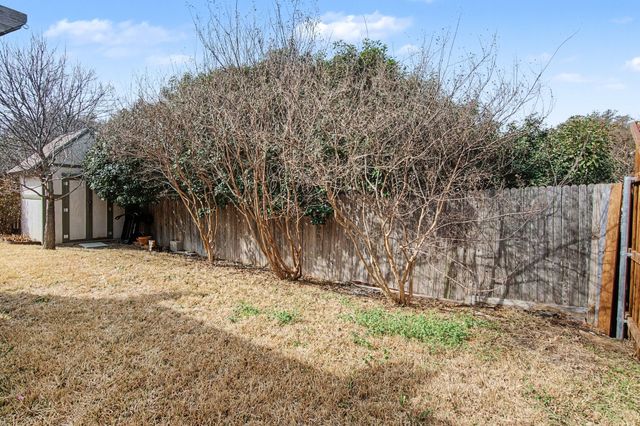 7425 Bear Lake Drive, Fort Worth, TX 76137