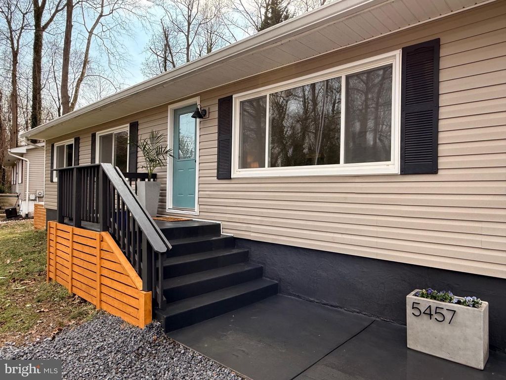 5457 BAYVIEW AVE, St Leonard, MD 20685