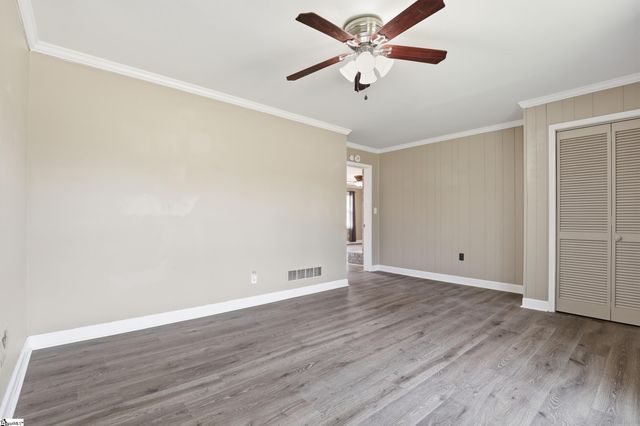 4304 Old Buncombe Road, Greenville, SC 29617