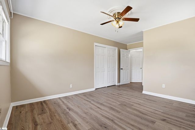 4304 Old Buncombe Road, Greenville, SC 29617