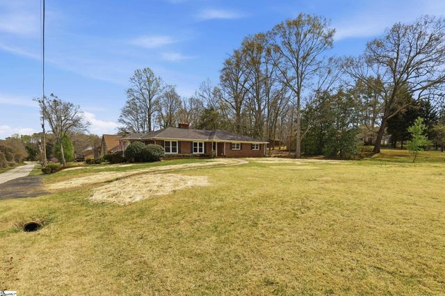 4304 Old Buncombe Road, Greenville, SC 29617