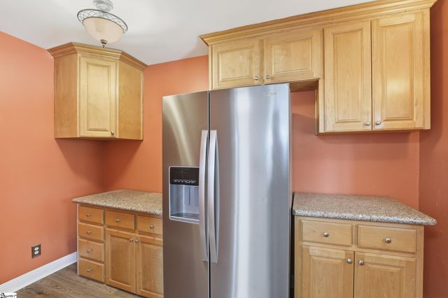 4304 Old Buncombe Road, Greenville, SC 29617