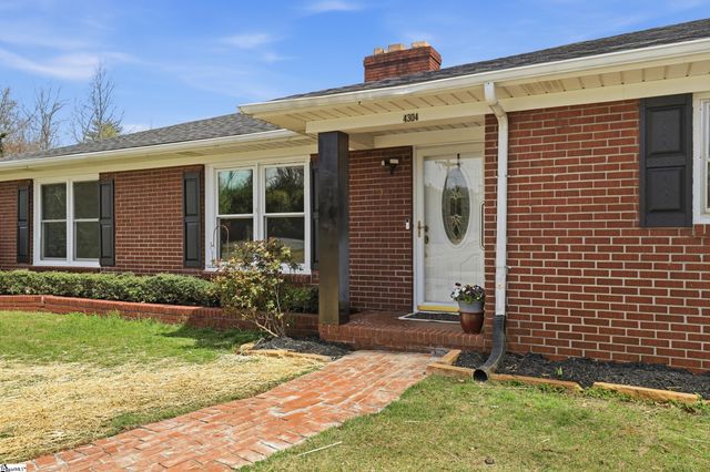 4304 Old Buncombe Road, Greenville, SC 29617