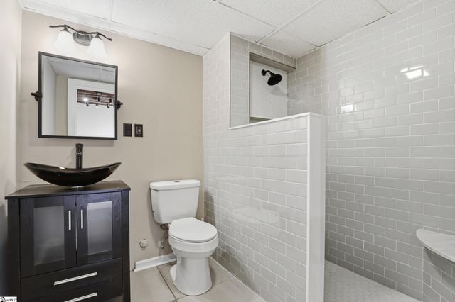 4304 Old Buncombe Road, Greenville, SC 29617