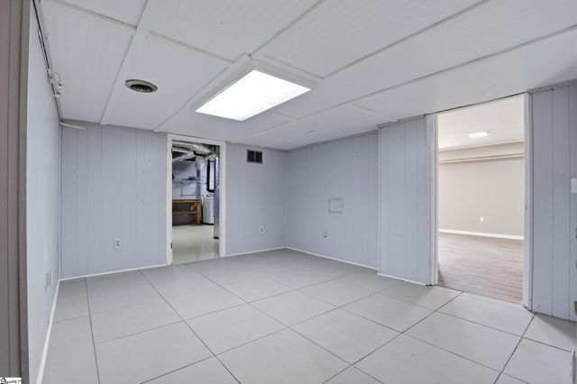 4304 Old Buncombe Road, Greenville, SC 29617