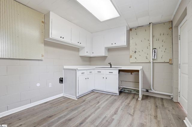 4304 Old Buncombe Road, Greenville, SC 29617