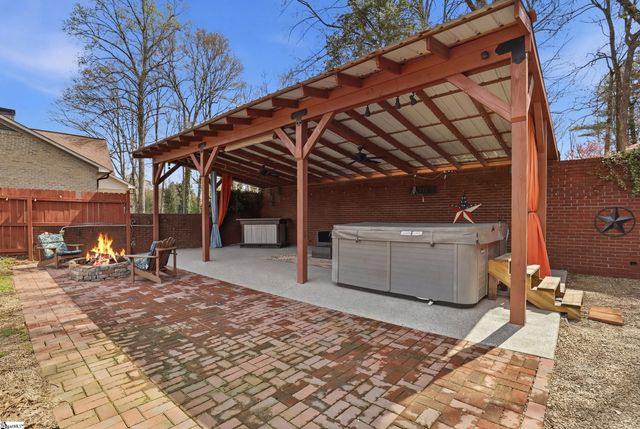 4304 Old Buncombe Road, Greenville, SC 29617