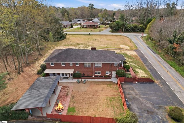 4304 Old Buncombe Road, Greenville, SC 29617