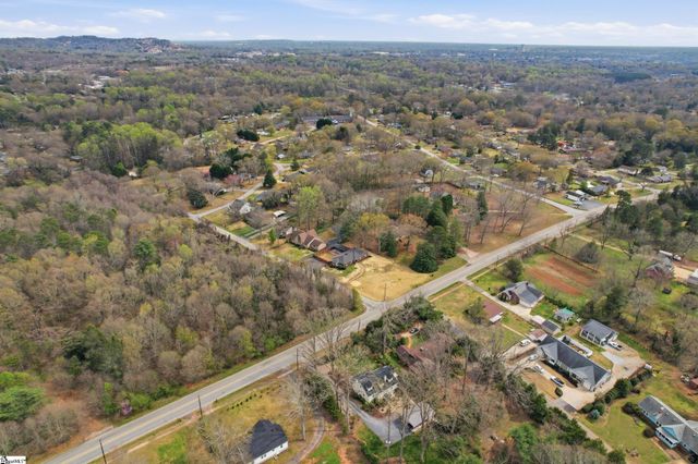 4304 Old Buncombe Road, Greenville, SC 29617