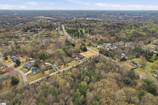 4304 Old Buncombe Road, Greenville, SC 29617