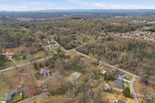 4304 Old Buncombe Road, Greenville, SC 29617