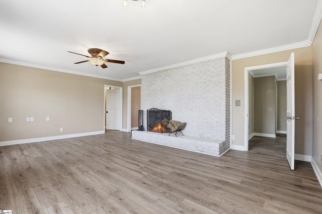 4304 Old Buncombe Road, Greenville, SC 29617