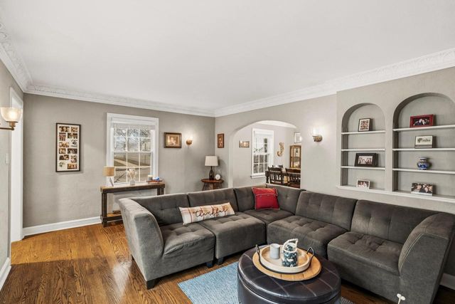 8724 W McMyron STREET, West Allis, WI 53214