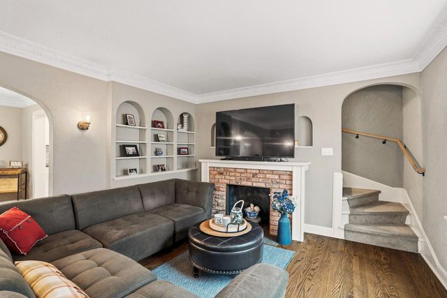 8724 W McMyron STREET, West Allis, WI 53214