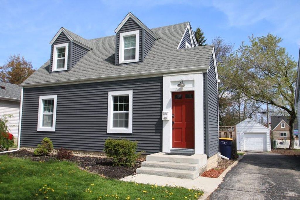 8724 W McMyron STREET, West Allis, WI 53214