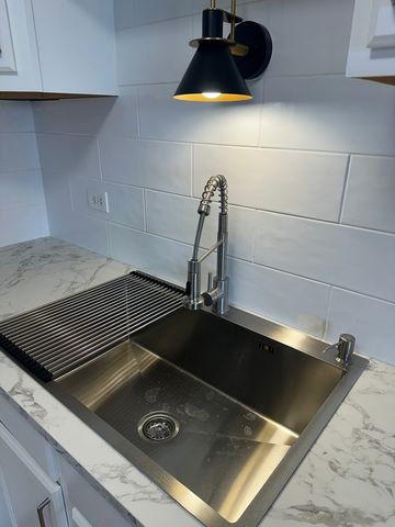 1463 Mercury Drive 304, Schaumburg, IL 60193