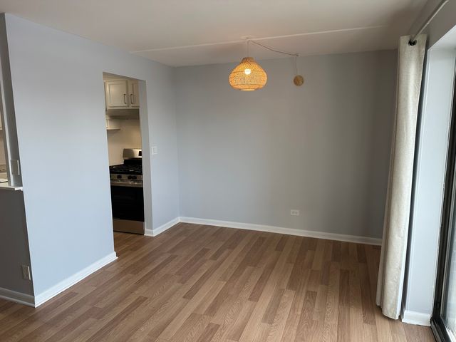 1463 Mercury Drive 304, Schaumburg, IL 60193