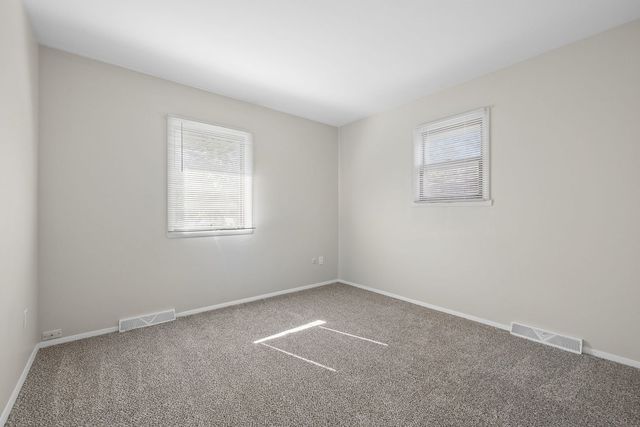 131 Locust Street, Oswego, IL 60543