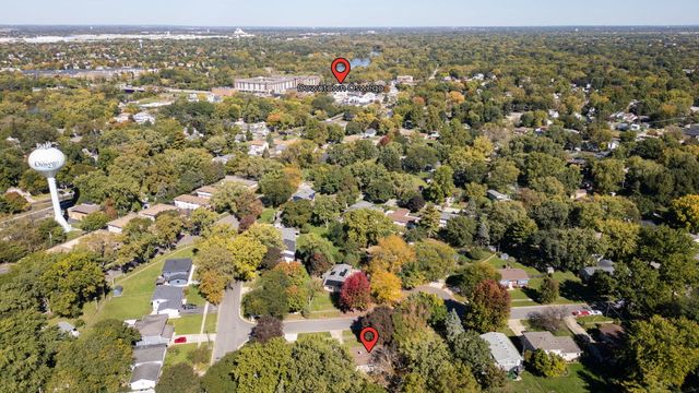 131 Locust Street, Oswego, IL 60543