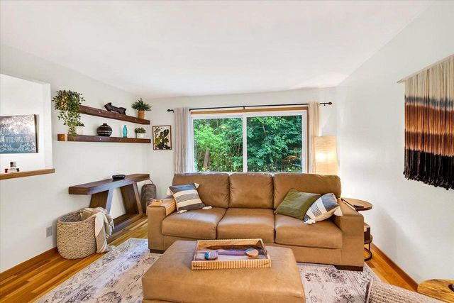 65 Waunona Woods Court, Madison, WI 53713