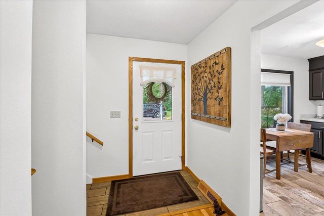 65 Waunona Woods Court, Madison, WI 53713