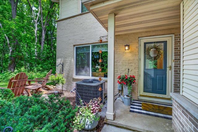65 Waunona Woods Court, Madison, WI 53713