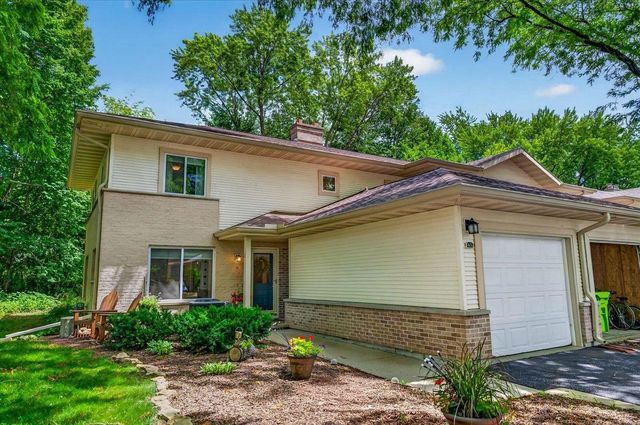 65 Waunona Woods Court, Madison, WI 53713