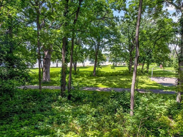 65 Waunona Woods Court, Madison, WI 53713