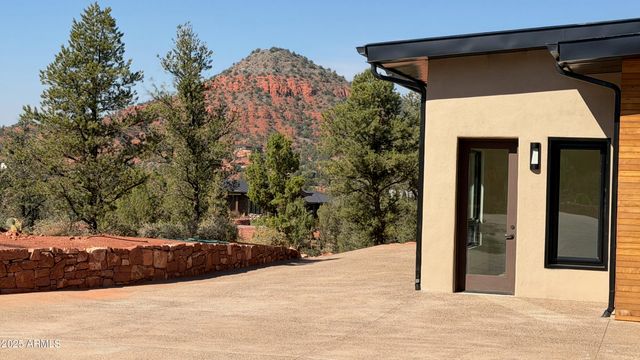 10 Amber Cliffs Way, Sedona, AZ 86336