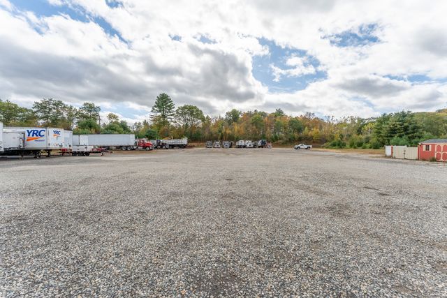 4 Nora Lane, Pomfret, CT 06258