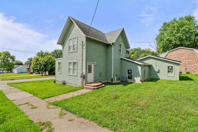 904 N Prospect Street, Rockford, IL 61107